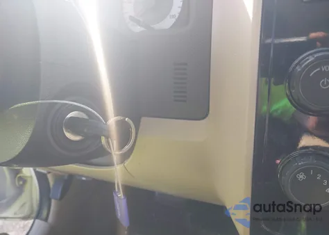 2008 Mazda Tribute I Sport from USA, damaged, VIN 4F2CZ02Z28KM08272